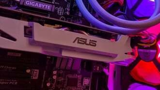 В сеть утекли RTX 5080 и Radeon 9070 от Asus. Похоже, игрокам дадут 16 ГБ видеопамяти
