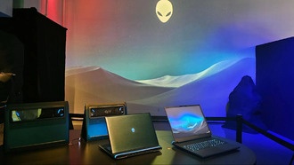 Новые ноутбуки Alienware Area-51 имеют стекло Gorilla Glass и яркую окраску