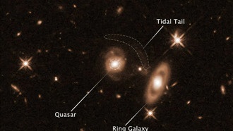 Хаббл обнаружил удивительную спиральную форму галактики, в которой находится молодая струя