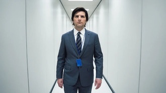 Второй сезон сериала «Разделение» с Адамом Скоттом начал выходить на Apple TV+