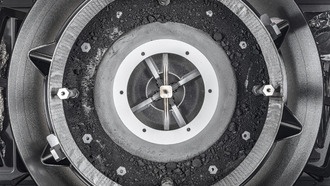 НАСА нашло на астероидах следы жизни?