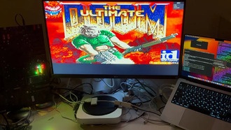 Doom работает на адаптере Apple Lightning-HDMI