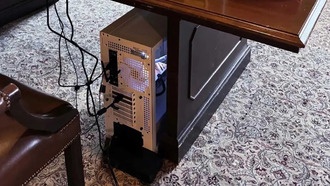 Илон Маск показал игровой ПК. Странные компоненты?