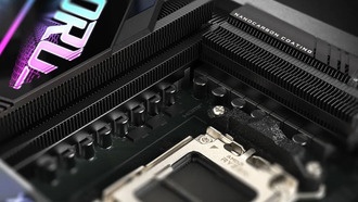 Энтузиасты сообщают о температурах чипсета Gigabyte X870E Aorus Xtreme, превышающих 100°C