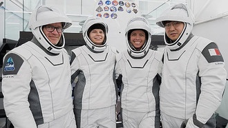 Инвестор в биткоины покупает целый полет SpaceX ради величайшего полярного приключения