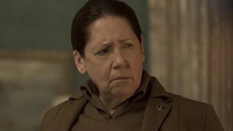 Действие сериала «Заветы» происходит через 4 года после событий финала «Рассказа служанки»