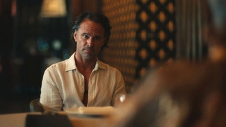 Уолтон Гоггинс ассоциировал себя с персонажем из «Белого лотоса»