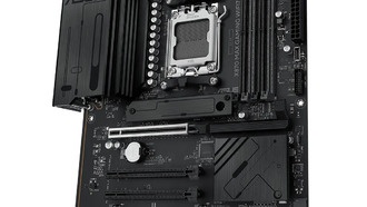 ASUS представляет материнскую плату X870 MAX Gaming WiFi7