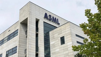 ASML: продажи и доход в первом квартале 2025 года