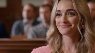 Netflix представил первый тизер третьего сезона сериала «Джинни и Джорджия» и новые кадры