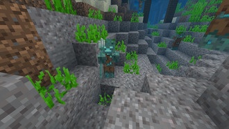 Лучшие зачарования Трезубца в Minecraft