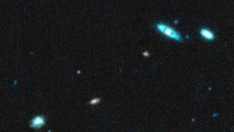 Галактики в «космическом полдне»: исследование дает глубокое представление о бурном росте Вселенной