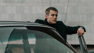 «Фишер. Затмение»: сериал выйдет в мае на Wink — опубликован постер