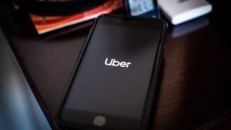 Uber и китайская Momenta запустят беспилотные такси в Европе в 2026 году