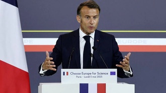 Макрон приглашает американских ученых в Европу на фоне политики Трампа