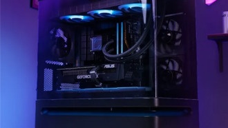 Корпус ASUS AP202 с изогнутым стеклом поступил в продажу за 6758 рублей