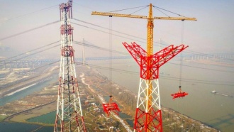 Китай запустил первую в стране гибридную сверхвысоковольтную ЛЭП «ветер-солнце-уголь-накопители»