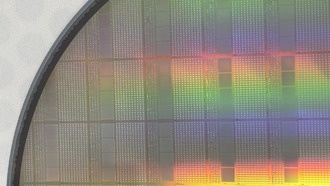 Aledia представит гибкую платформу FlexiNova для микроLED-дисплеев на Display Week 2025