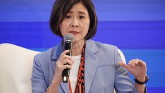 Богатые клиенты UBS переключаются с долларовых активов на золото, криптовалюты и Китай