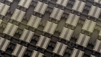 Администрация Трампа пересмотрит ограничения на экспорт AI-чипов, введенные при Байдене