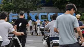 Apple Partner Hon Hai снижает прогноз по годовым продажам из-за торговой войны