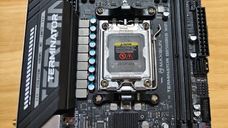 AMD B850 Mini ITX: материнская плата с PCIe слотами с обеих сторон представлена перед Computex 2025