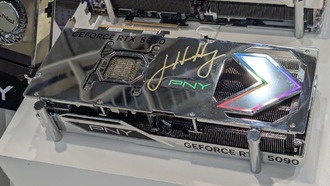 PNY представила хромированные видеокарты с подписью Дженсена Хуанга на Computex 2025