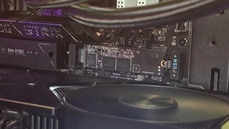 Phison представила первый в мире SSD-контроллер со встроенным ИИ-ускорителем