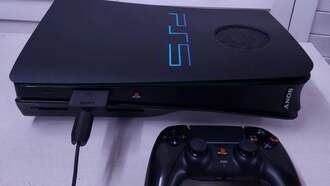 Фанат превратил PS5 в стилизованную версию PS2