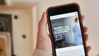 Snowflake прогнозирует рост выручки благодаря новым инструментам ИИ