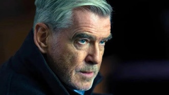 Пирс Броснан ответил на критику своего акцента в сериале «Гангстерленд»