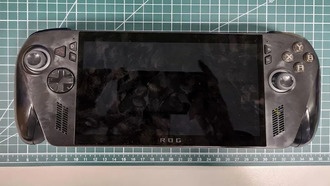 Microsoft откладывает выпуск собственного игрового портативного устройства Xbox, сосредоточившись на оптимизации Windows для сторонних устройств