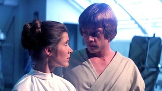 «Ты Люк Скайуокер. Прими это»: Как Кэрри Фишер помогла Марку Хэмиллу смириться с наследием «Звёздных войн»