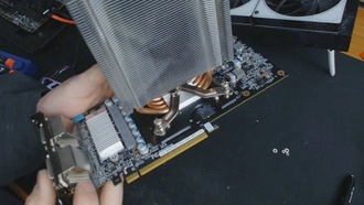 Моддер прикрепил кулер от процессора к видеокарте GTX 960 с помощью 3D-печатного кронштейна и побил рекорд в 3DMark