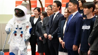 Японская компания по уборке космического мусора потеряла половину стоимости после IPO