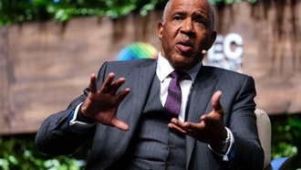 Глава Vista Equity Partners предупредил, что ИИ оставит без работы 60% участников конференции SuperReturn