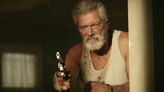 Стивен Лэнг дал оптимистичный прогноз по «Не дыши 3» и хочет убить своего персонажа