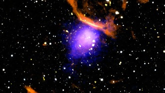 Астрономы обнаружили рекордную космическую структуру в гигантском скоплении галактик