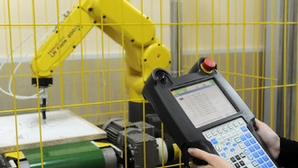 Минпромторг выделит по 319 млн рублей на создание центров промышленной робототехники