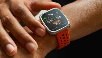 Amazfit представила умные часы Active 2 Square с AMOLED-экраном и автономностью до 10 дней