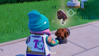 Как перерабатывать оружие в LEGO Fortnite Expeditions