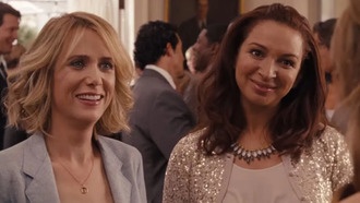 Комедия «Подружки невесты» появится на Hulu 1 июля