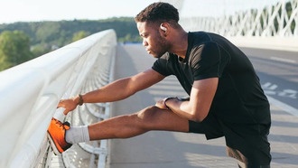 JBL представила первые открытые спортивные наушники Endurance Zone для бега и тренировок