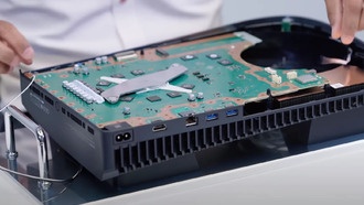 Разработчик Path of Titans требует от Sony решить проблему с перегревом PS5