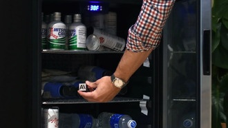 Искусственный интеллект от Anthropic провалил тест на управление бизнесом