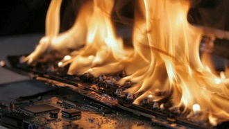 Почти у каждого есть такие в ящике: литий-ионные батареи могут быть опасны