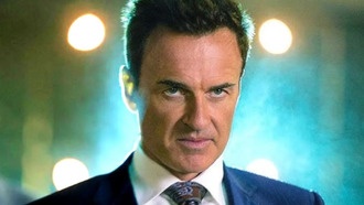 Умер актёр Джулиан Макмэхон, известный по ролям в «Фантастической четвёрке» и «Зачарованных»