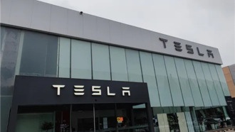 Илон Маск возвращает лидары в Tesla для Robotaxi