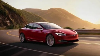Программист из Шэньчжэня три года жил в Tesla и сэкономил 10 миллионов юаней на аренде