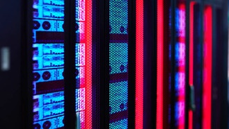 CoreWeave приобретает своего криптомайнингового партнера Core Scientific для расширения инфраструктуры ИИ